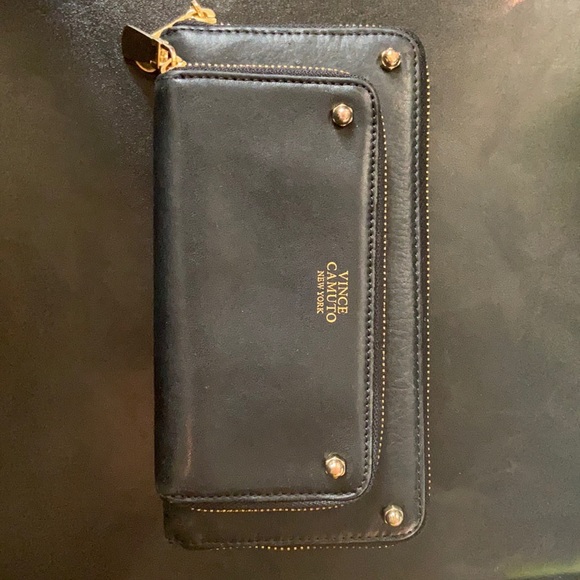 Vince Camuto Genuine Leather wallet - Picture 1 of 10